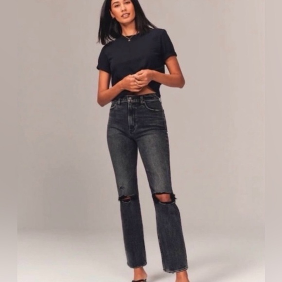 ABERCROMBIE & FITCH Ultra High Rise Ankle Straight Jeans - Picture 1 of 5